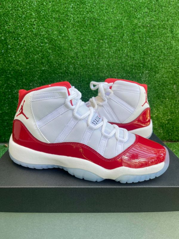 Jordan 11 Retro Cherry (2022)